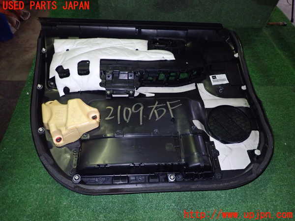 2UPJ-21091234]ジャパン タクシー(JPN TAXI)(NTP10)右前ドア内張り 中古_m0004.jpg