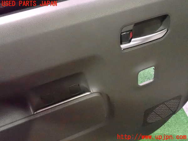 2UPJ-21091264]ジャパン タクシー(JPN TAXI)(NTP10)左前ドア内張り 中古_m0002.jpg