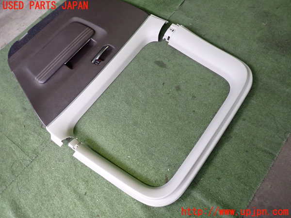 2UPJ-21091294]ジャパン タクシー(JPN TAXI)(NTP10)右後ドア内張り 中古_m0002.jpg