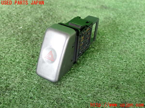 5UPJ-21106290]インプレッサ WRX-STi F型(GDB)ハザードスイッチ 中古_m0001.jpg