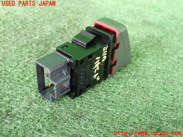 5UPJ-21106290]インプレッサ WRX-STi F型(GDB)ハザードスイッチ 中古_m0002.jpg