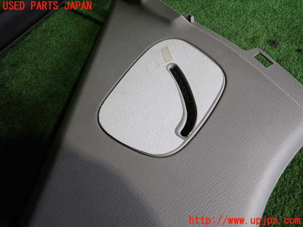 5UPJ-21107675]インプレッサ WRX-STi F型(GDB)右リアピラートリム 中古_m0002.jpg