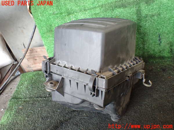 5UPJ-21112560]ジープグランドチェロキー(WK36TA)エアクリーナーボックス 中古_m0002.jpg