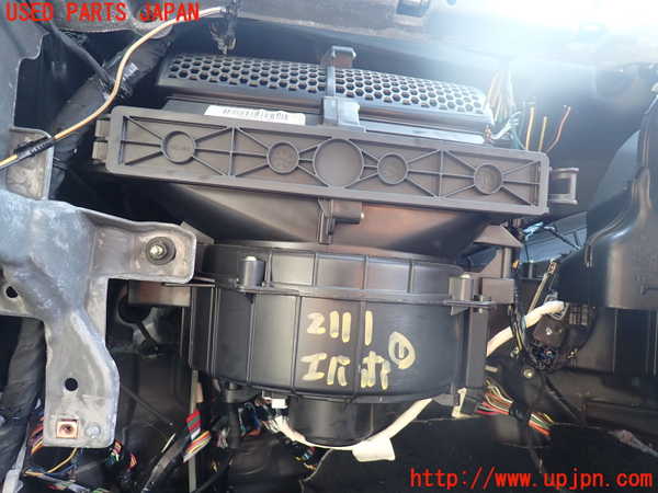 5UPJ-21116081]ジープグランドチェロキー(WK36TA)エバポレーター1 中古_m0003.jpg