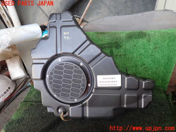 1UPJ-21116530]ジープグランドチェロキー(WK36TA)ウーハー 中古_m0001.jpg