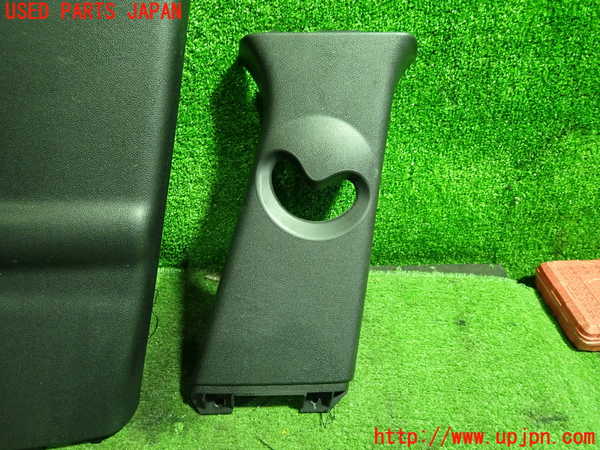 5UPJ-21127665]BMW ミニ(MINI)ジョンクーパーワークス(JCW) クロスオーバー(R60)(XDJCW)右センターピラートリム 中古_m0002.jpg