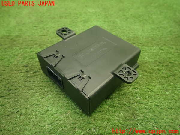 5UPJ-21136146]ステップワゴン スパーダ(RP8)コンピューター1 (38410-T20-H020-M1) 中古_m0002.jpg