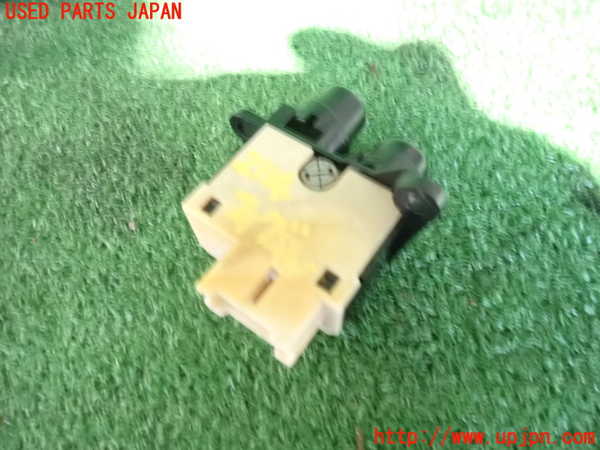 5UPJ-21146295]GTO(Z16A)フォグスイッチ 中古_m0002.jpg
