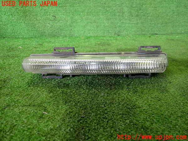 2UPJ-21151180]ベンツ SLK200 R172系(172448)右フォグ 中古_m0001.jpg