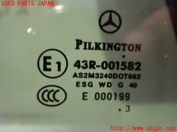2UPJ-21151380]ベンツ SLK200 R172系(172448)右クォーターガラス (43R-001582 M3240) 中古_m0003.jpg