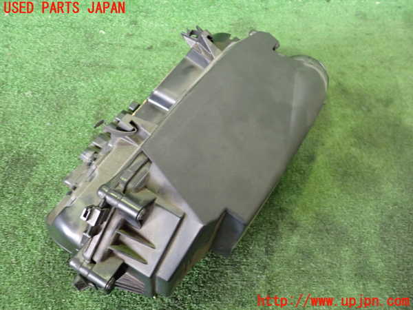 2UPJ-21152560]ベンツ SLK200 R172系(172448)エアクリーナーボックス 中古_m0002.jpg