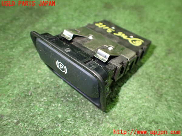 5UPJ-21156308]ベンツ SLK200 R172系(172448)スイッチ3 (パーキングブレーキ) 中古_m0001.jpg