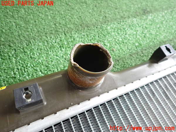 5UPJ-21162321]インプレッサ WRX-STi(GVB)ラジエーター1 【ジャンク品】 中古_m0002.jpg