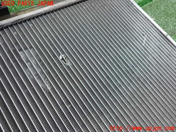 5UPJ-21162321]インプレッサ WRX-STi(GVB)ラジエーター1 【ジャンク品】 中古_m0003.jpg