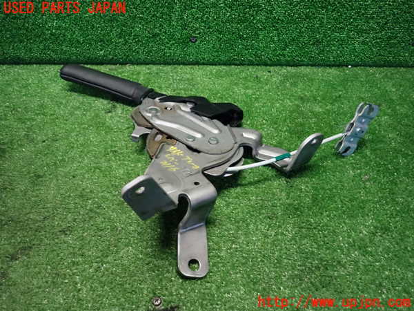 2UPJ-21167550]インプレッサ WRX-STi(GVB)サイドブレーキレバー 中古_m0001.jpg