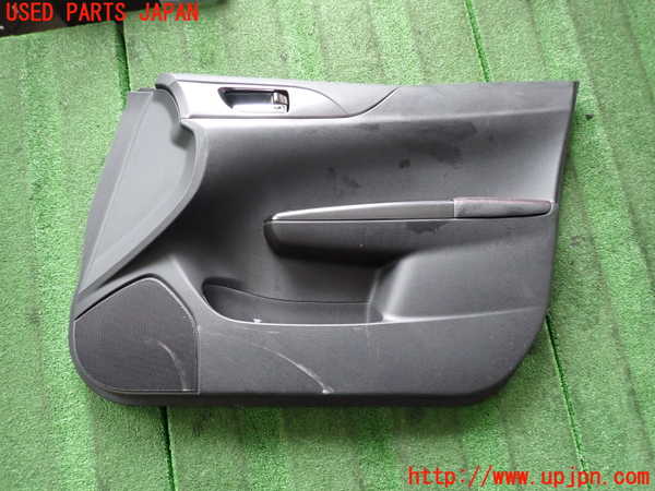 5UPJ-21161234]インプレッサ WRX-STi(GVB)右前ドア内張り 中古_m0001.jpg
