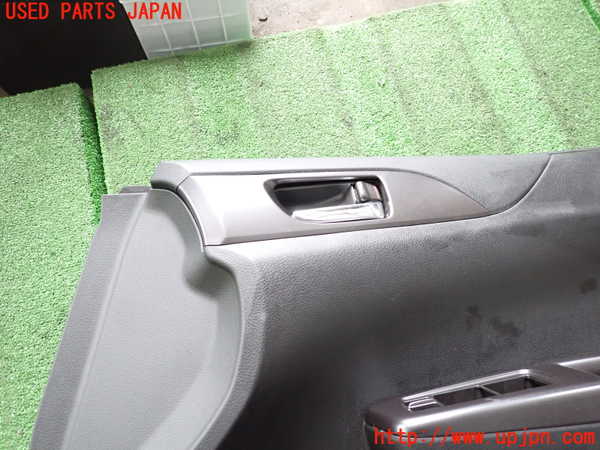 5UPJ-21161234]インプレッサ WRX-STi(GVB)右前ドア内張り 中古_m0004.jpg