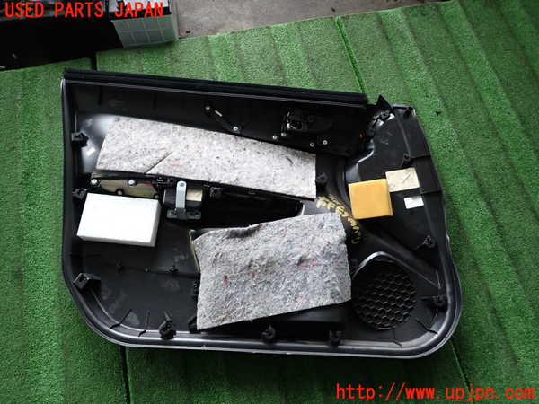 5UPJ-21161234]インプレッサ WRX-STi(GVB)右前ドア内張り 中古_m0005.jpg