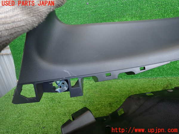 2UPJ-21167675]インプレッサ WRX-STi(GVB)右リアピラートリム 中古_m0004.jpg