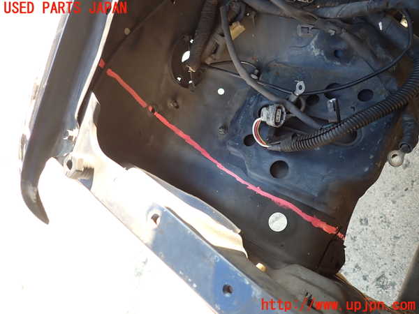 2UPJ-21171042]ハイラックスサーフ N130系 4ドア(KZN130W)コアサポート（カット） 中古_m0002.jpg