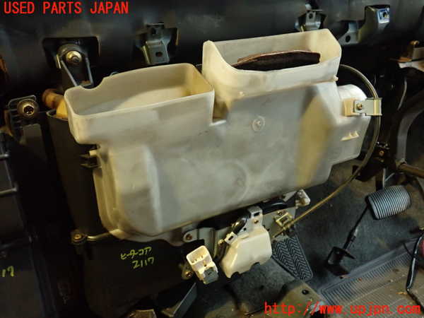 2UPJ-21176100]ハイラックスサーフ N130系 4ドア(KZN130W)ヒーターコア 中古_m0001.jpg