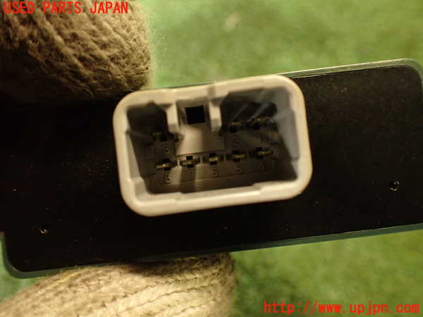 2UPJ-21176149]ハイラックスサーフ N130系 4ドア(KZN130W)コンピューター4 (アンテナリレー) 中古_m0003.jpg