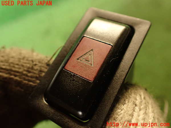 2UPJ-21176290]ハイラックスサーフ N130系 4ドア(KZN130W)ハザードスイッチ 中古_m0002.jpg