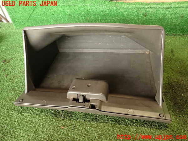 2UPJ-21177516]ハイラックスサーフ N130系 4ドア(KZN130W)グローブボックス1 中古_m0003.jpg