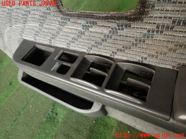 2UPJ-21171234]ハイラックスサーフ N130系 4ドア(KZN130W)右前ドア内張り 中古_m0003.jpg