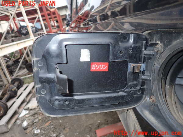 5UPJ-21181690]ハイラックスサーフ(RZN185W)フューエルリッド 中古_m0002.jpg