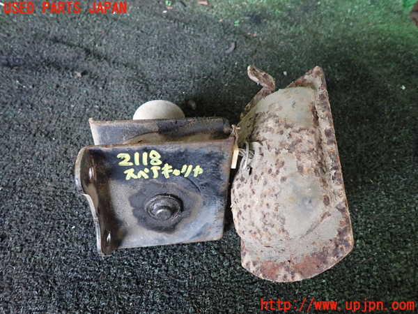 5UPJ-21181700]ハイラックスサーフ(RZN185W)スペアタイヤキャリア 中古_m0001.jpg