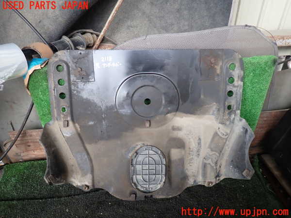 5UPJ-21182170]ハイラックスサーフ(RZN185W)エンジンアンダーカバー 中古_m0001.jpg