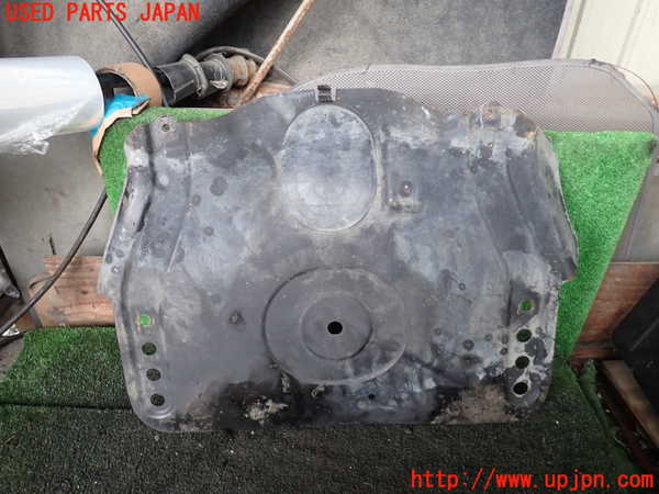 5UPJ-21182170]ハイラックスサーフ(RZN185W)エンジンアンダーカバー 中古_m0003.jpg