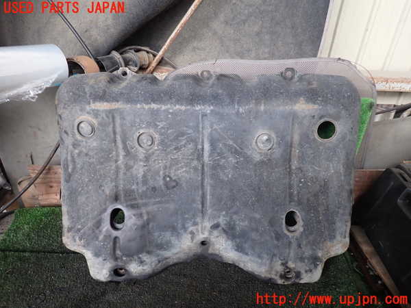 5UPJ-21181721]ハイラックスサーフ(RZN185W)アンダーカバー1 中古_m0001.jpg