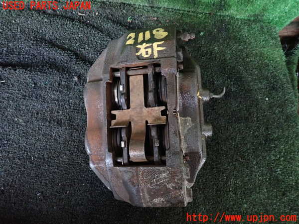 5UPJ-21184080]ハイラックスサーフ(RZN185W)右フロントキャリパー 中古_m0001.jpg