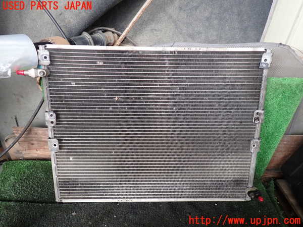 5UPJ-21186031]ハイラックスサーフ(RZN185W)エアコンコンデンサー1 中古_m0001.jpg