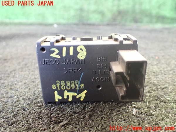 5UPJ-21187850]ハイラックスサーフ(RZN185W)時計 中古_m0002.jpg