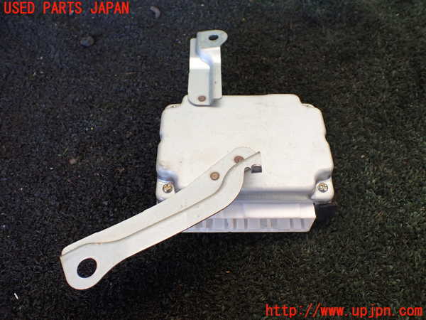 5UPJ-21186125]ハイラックスサーフ(RZN185W)ABSコンピューター 中古_m0003.jpg