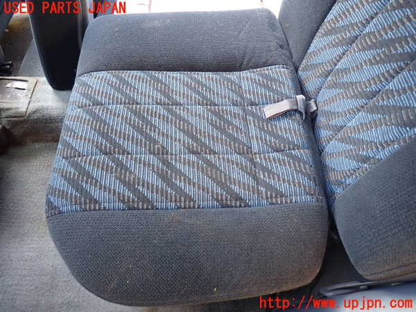 5UPJ-21187175]ハイラックスサーフ(RZN185W)左2列目シート 中古_m0003.jpg