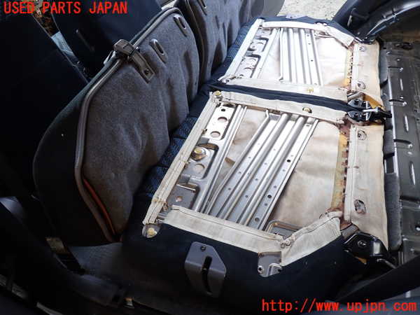 5UPJ-21187175]ハイラックスサーフ(RZN185W)左2列目シート 中古_m0004.jpg