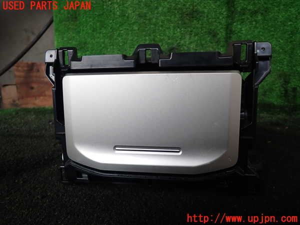 5UPJ-21197841]ランクルプラド(TRJ150W)小物入れ1 中古_m0001.jpg
