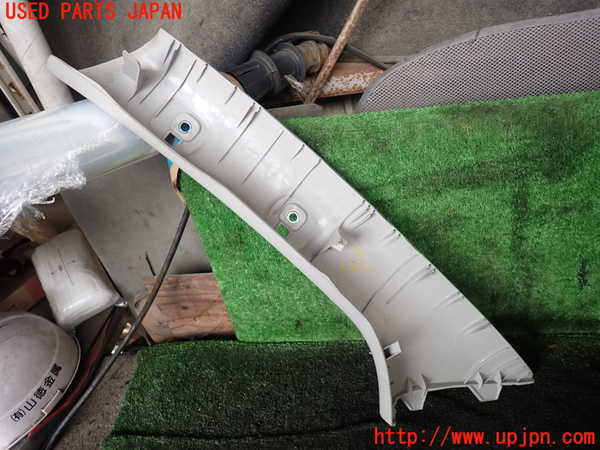 5UPJ-21197655]ランクルプラド(TRJ150W)右フロントピラートリム 中古_m0003.jpg