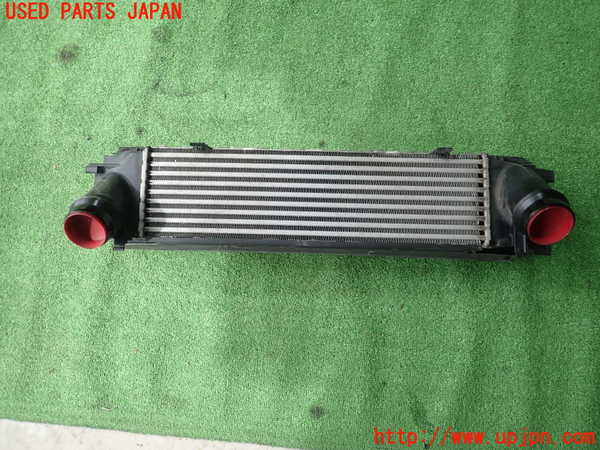 5UPJ-21212451]BMW 320d(3D20 F30)インタークーラー1 中古_m0001.jpg