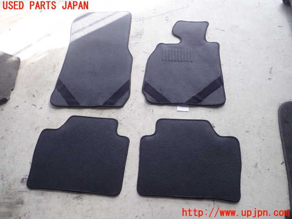 5UPJ-21217800]BMW 320d(3D20 F30)フロアマット 中古_m0003.jpg
