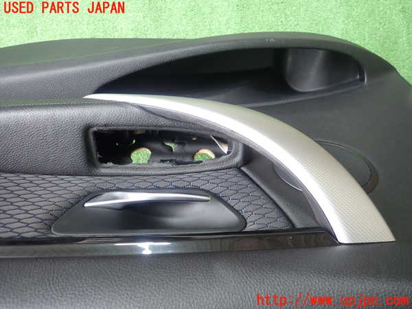 5UPJ-21211234]BMW 320d(3D20 F30)右前ドア内張り 中古_m0002.jpg