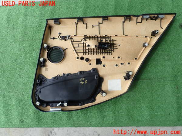 5UPJ-21211324]BMW 320d(3D20 F30)左後ドア内張り 中古_m0003.jpg