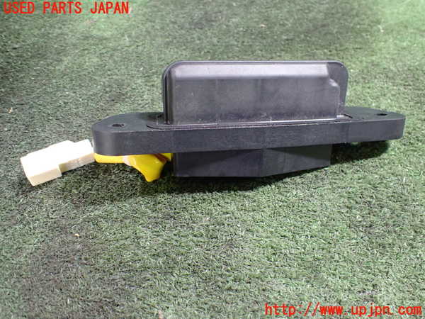 5UPJ-21221590]デリカD：5(CV1W)バックドアハンドル(アウターハンドル) 中古_m0002.jpg