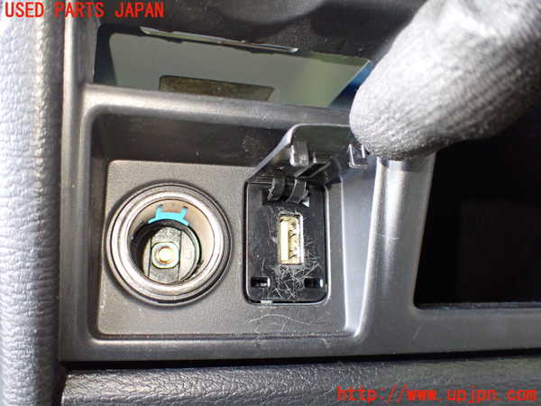5UPJ-21227549]デリカD：5(CV1W)コンソール 中古_m0003.jpg
