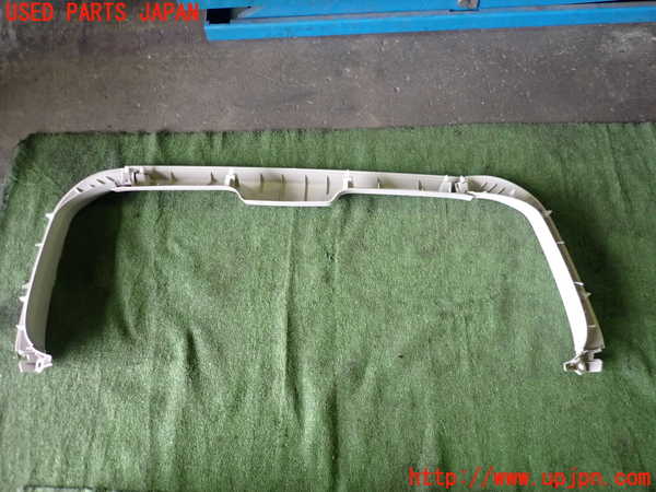 5UPJ-21221578]デリカD：5(CV1W)バックドア内張り 中古_m0005.jpg