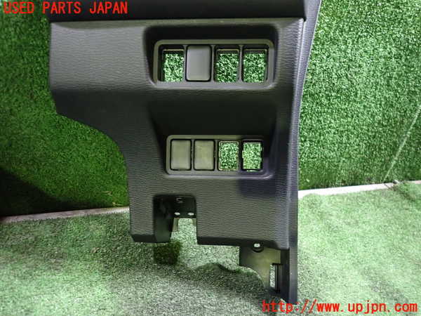 5UPJ-21227693]デリカD：5(CV1W)内装トリム類3 (スライドドアスイッチ付) 中古_m0003.jpg